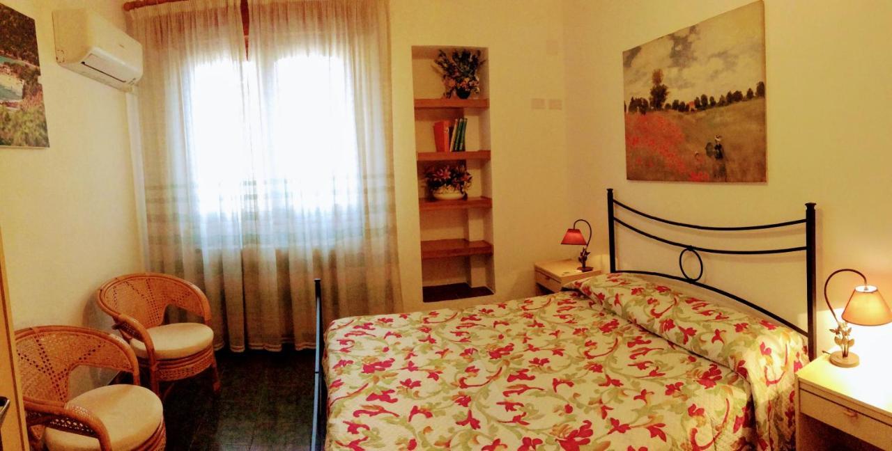 Casa Vacanze Sole E Mare Теулада Экстерьер фото